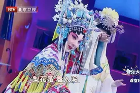 杨钰莹携手萌娃演唱《梨花颂》，悠扬戏腔，唱出无尽韵味视频封面