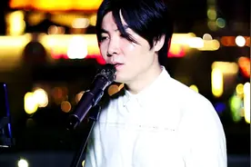 这首被翻唱无数遍的民谣《春风十里》，这个国风小哥哥演唱太动听视频封面