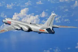 大批战机火速飞越海峡，随后日本公布现场照片，翼下全部挂载实弹视频封面