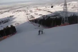 超刺激！第一视角滑全国最难雪道视频封面