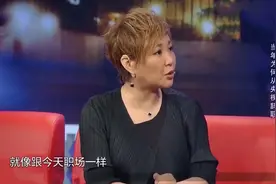 李静为何离开央视？节目中首谈辞职原因，眼神里却充满了许多无奈视频封面