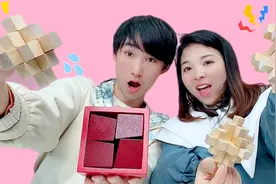 挑战5款烧脑鲁班锁，解开一个100元！四个木块怎样放进方盒？视频封面