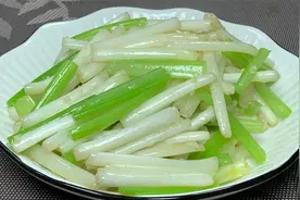 花生苗和它一起炒，怎么做都好吃，营养丰富，口感脆甜，家人最爱视频封面