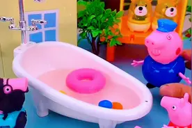 玩具故事：小猪佩奇玩具故事，猪爸爸跳泥坑，儿童益智早教动画视频封面