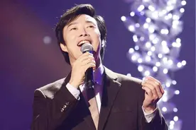 费玉清最后一次演唱会，《南屏晚钟》歌声响起，粉丝不舍泪目了视频封面