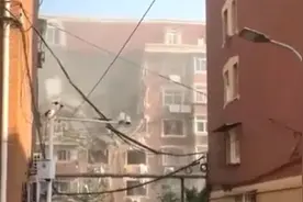 天津北辰一小区燃气爆燃，居民：爆炸声持续五六秒，以为打雷视频封面