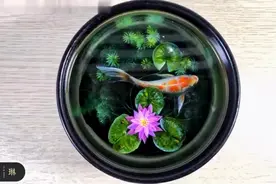 学起来惊艳大家吧！教你如何用树脂画一条逼真3D立体的锦鲤视频封面