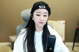 菲儿演唱《父亲》送给天下的父母，唱着唱着就哭了视频封面