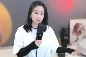 菲儿演唱《亲密爱人》我亲密的爱人啊，这首歌送给你视频封面