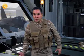 美军核潜艇连串动作 刻意对外公布核潜艇部署行动传递什么信号？视频封面