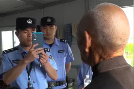 聋哑拾荒老人走失6年 民警借助人脸识别系统帮他找到家人视频封面