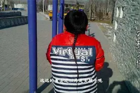 男孩子留小辫，原因你知道吗？父母把爱都藏在头发里了视频封面