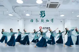 这个古典舞好好看！美如画的古风舞蹈《影》，让人痴迷一生视频封面