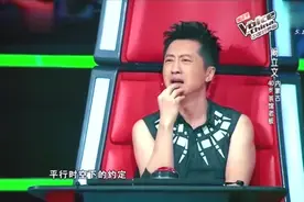好声音：40岁大叔自弹自唱《那些年》，哈林差点被他给唱哭了！视频封面