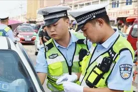 “盖停”成为交警严查对象，查到一律扣12分罚6000元，车友要注意视频封面