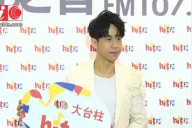 年已50岁的流行歌手光良，小巨蛋再开演唱会，采访分享冻龄秘诀视频封面