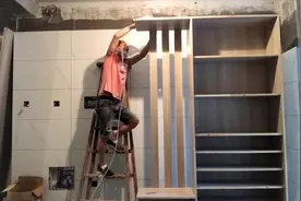 进门做个一米四的鞋柜，利用鞋柜与客厅隔开，这样设计真不错视频封面