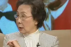 宋世雄与钟瑞结婚，生活重担的压力，省吃俭用过日子视频封面