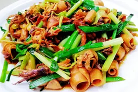 海味干货拿来做菜，属这个方法最美味，咸鲜有嚼劲，是下酒好菜视频封面