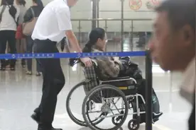 一路走好！救救斯琴高娃，身患“不死癌症”瘫痪，如今儿子坐牢视频封面