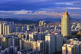 深圳龙岗一大厦有异响和振动？官方：已疏散居民，启动监测评估视频封面