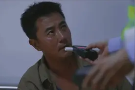 警察酒驾，碰见秉公执法交警（三）视频封面