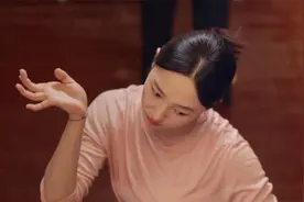 我们这十年：白百何模仿泥俑舞蹈这段，成全剧亮点，不愧是老演员视频封面