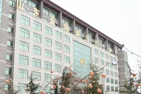 蓝翔技校学生报名参军，被学校强收不服从分配费，不交不给毕业证视频封面