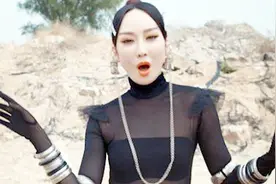 有种整容叫萨顶顶卸妆，“神婆”秒变玉女，网友：早这样就红了！视频封面