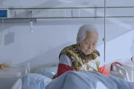 高峰过后，住在重症病房的新冠病人们视频封面