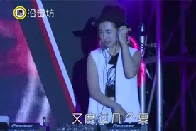 042-dj-菲菲-渡我不渡她视频封面