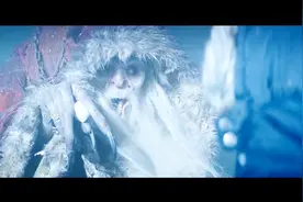 电影：黑化的圣诞老人“半人半羊”，他带来的礼物是恶魔和灾难！视频封面