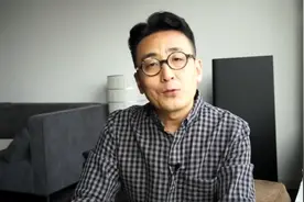 天天逗文涛：周董结婚未请吴总，恩怨知多少？来听窦文涛说说！视频封面