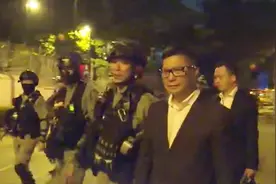 新官上任第一天，港警“新一哥”即往香港理工大外围视察视频封面