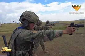 “战术射手”单兵赛中国参赛队夺得团体第二视频封面