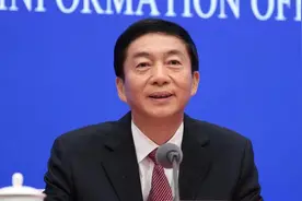 山西省委书记：近几年山西经济从断崖式下滑，到走出困境转型发展视频封面