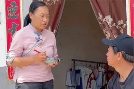 丈夫和小姑子总是吵吵闹闹，妻子用行动改善两人关系，结局暖心！视频封面