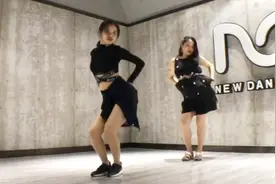 性感利器！孕妈肢体曲线美感十足！视频封面