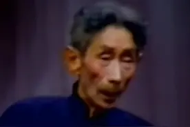 相声《十点钟开始》片段，马三立王凤山一捧一逗，绝活多的想不到视频封面