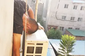 农村大哥装空调，近40度高温，高空作业月入5万，你愿意干吗？视频封面