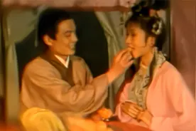 女子每晚做梦都在结婚，不料竟被鬼魂纠缠，只因她长得太美！视频封面