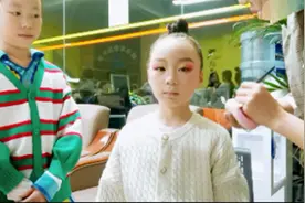 民族舞妆容教程分享，配上特有的演出服，优雅有气质视频封面