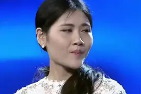 姑娘暗恋男嘉宾3年，如今来现场鼓起勇气表白，转门一开流泪了视频封面