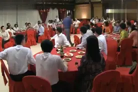 正阳门下韩春明上一曲钢琴独奏听哭苏萌，成功证明自己视频封面