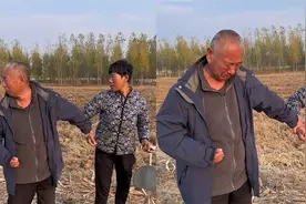 奶奶去世100天爸爸沉默寡言，到坟前忍不住痛哭，一句话让人破防视频封面