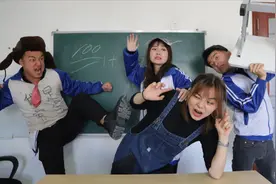 短剧：现实VS想象，学生写愿望清单让老师帮忙实现，差距也太大了视频封面