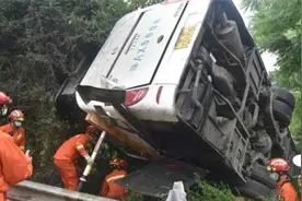 违法运营蓄意造假！青兰高速重大交通事故调查结束，这些人被问责视频封面