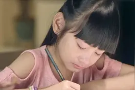 《爸爸妈妈》女儿出嫁，歌词痛扎父母心，听到心酸落泪视频封面