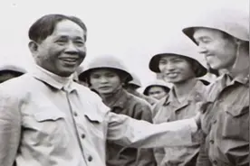 战时世界：美国给南越提供军事和经济援助，使其增强了军事力量视频封面