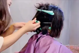 越来越多女性喜欢这款短发，韩式烫发就是不一样，显小气质翻倍视频封面
